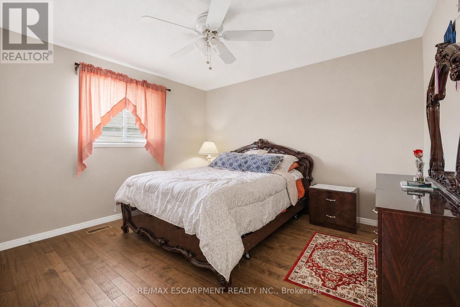 15 TALIA COURT - 22