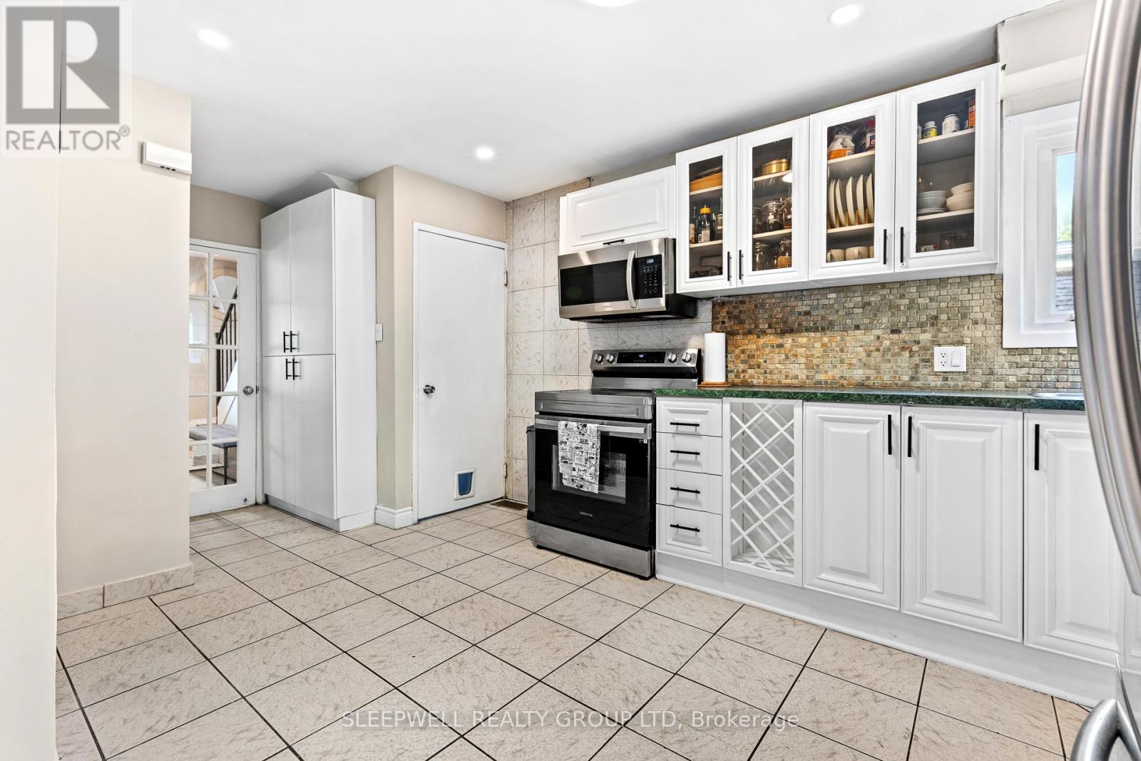 1486 LEPAGE AVENUE - 7