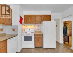 5008 2 Street NW - photo 12