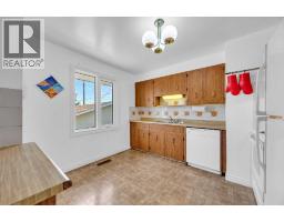 5008 2 Street NW - photo 9