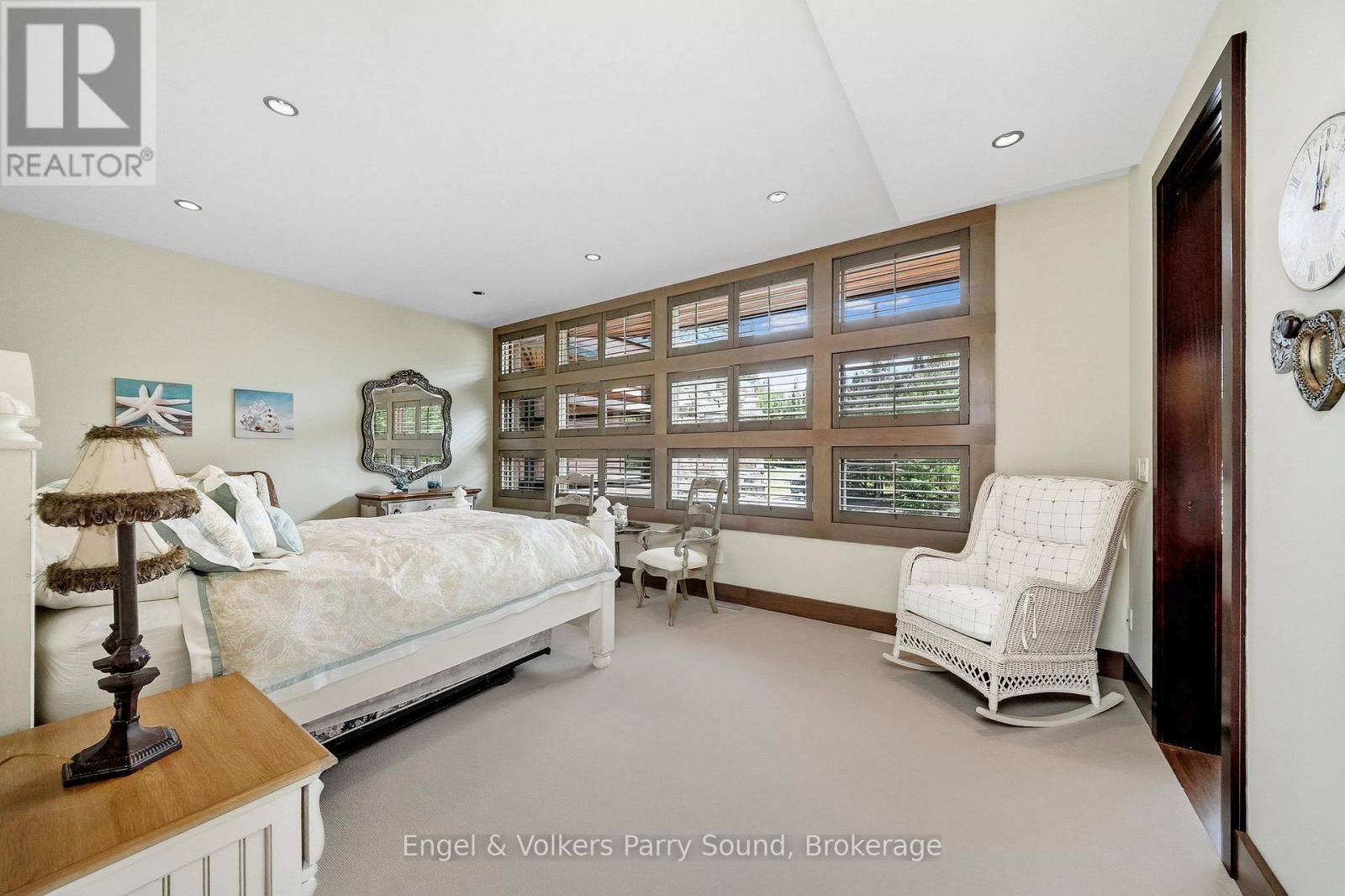 4 & 5 PENINSULA ROAD - 26