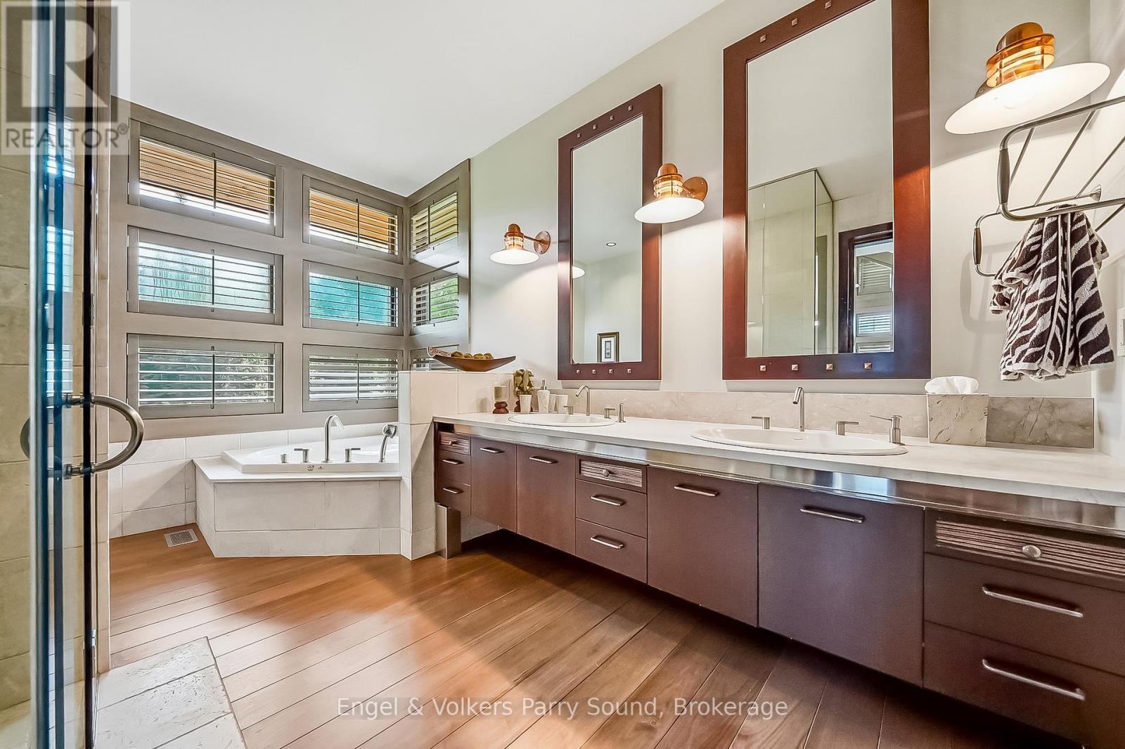4 & 5 PENINSULA ROAD - 36