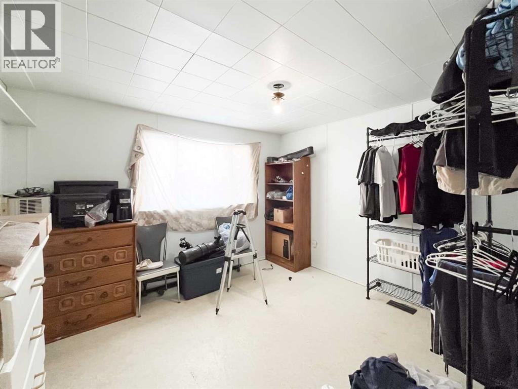 5420 Gravel Avenue - 12