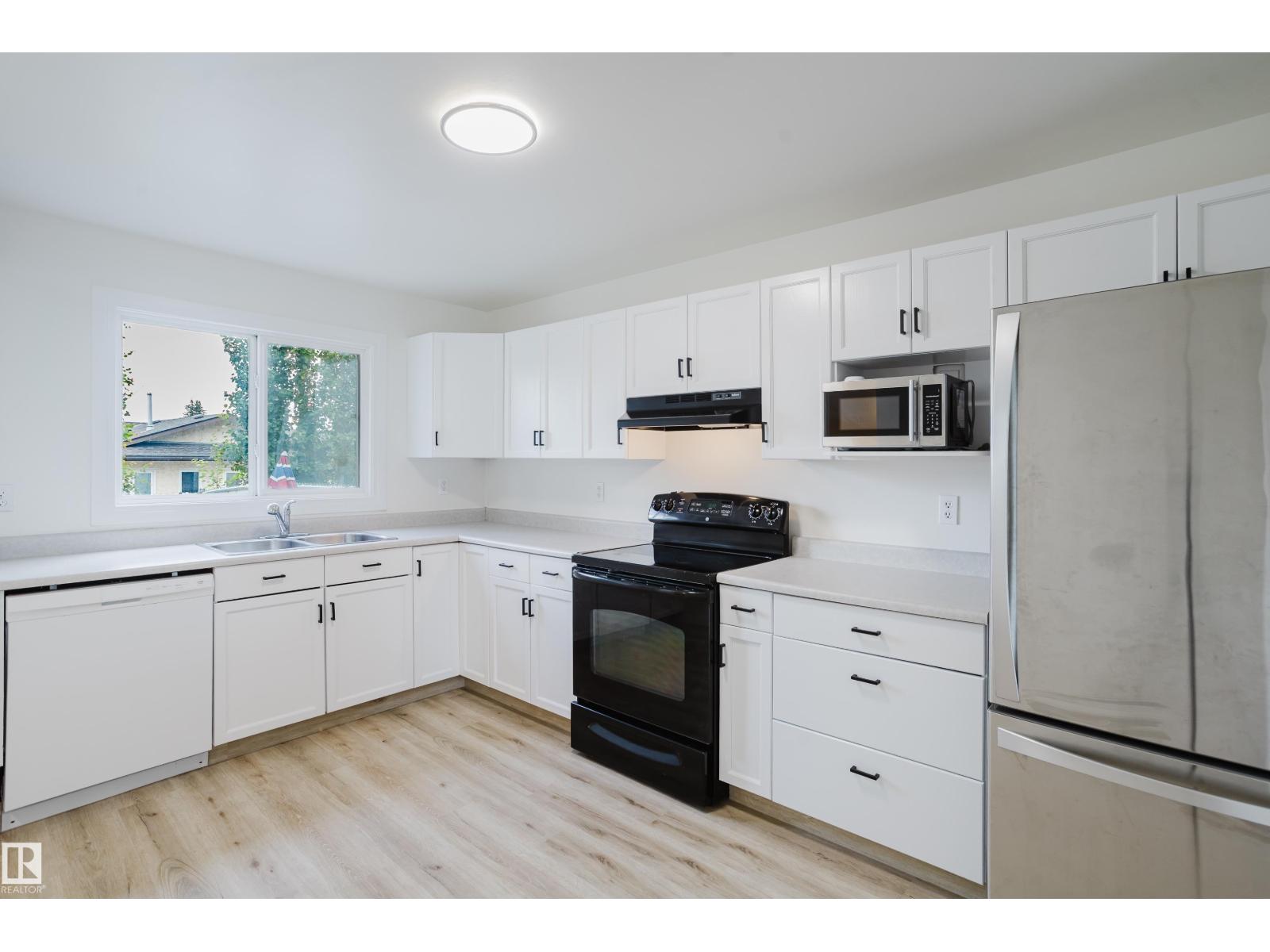 16475 115 ST NW - 12