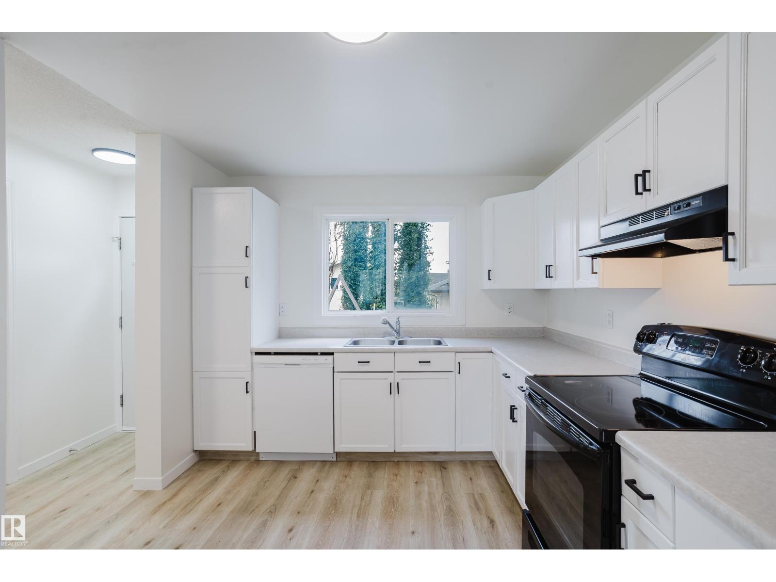 16475 115 ST NW - 14