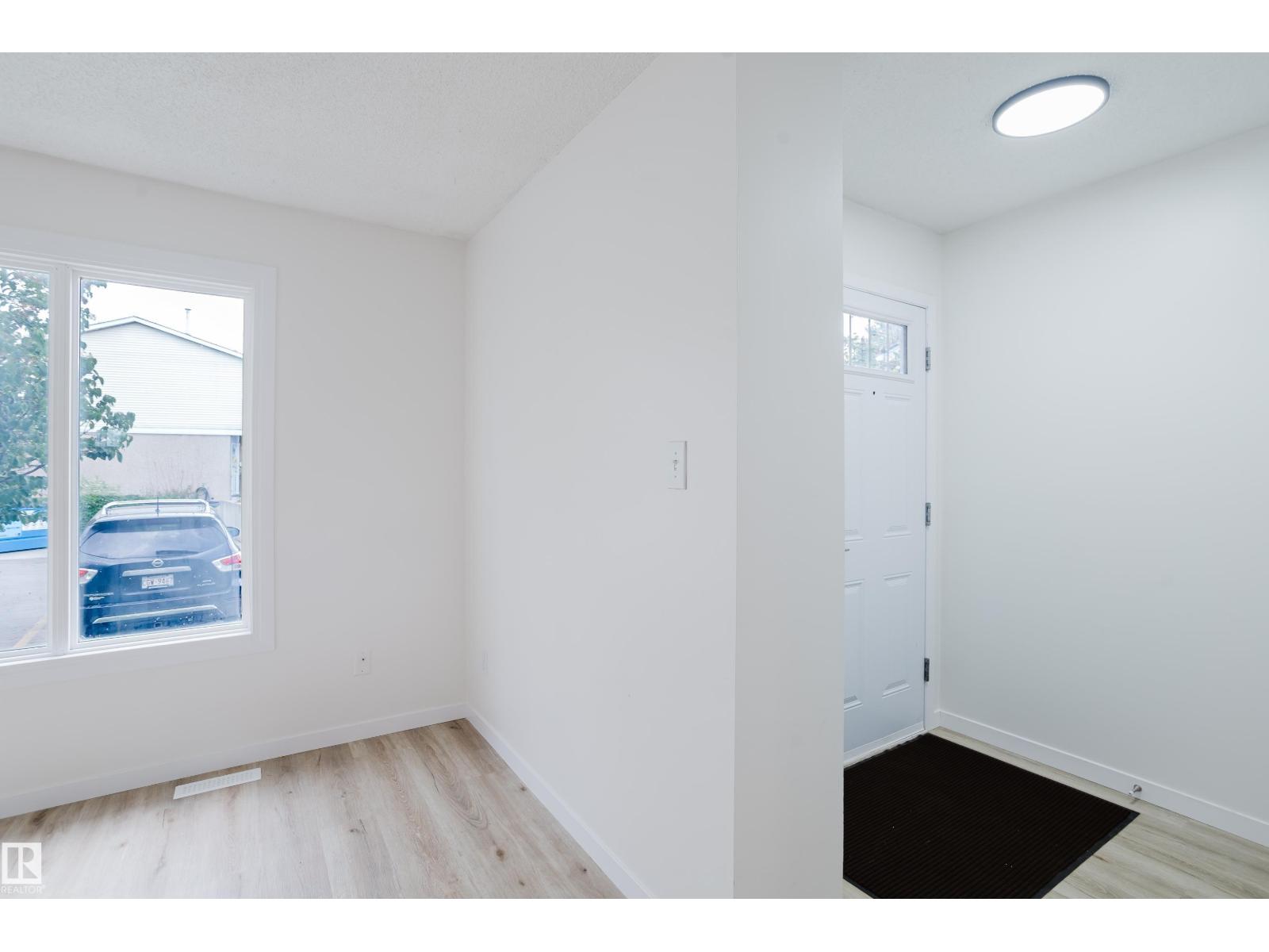 16475 115 ST NW - 3
