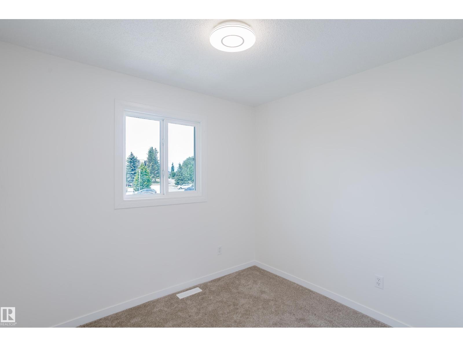 16475 115 ST NW - 30