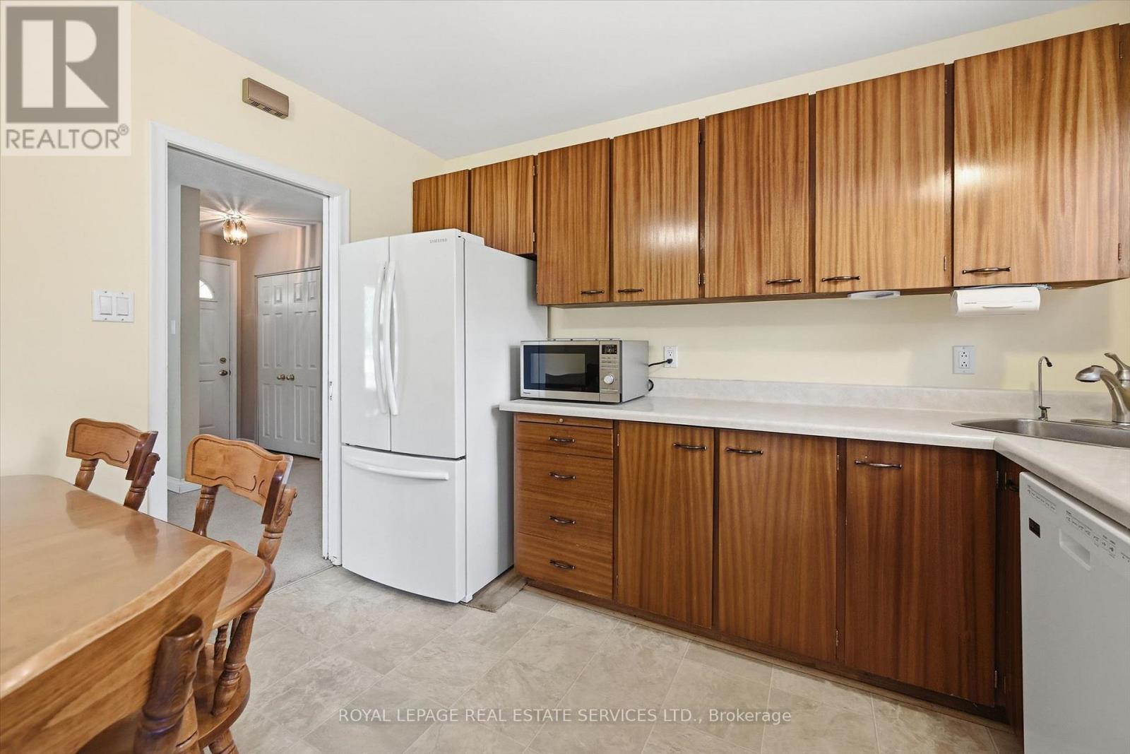 484 GRAND BOULEVARD - Image 19