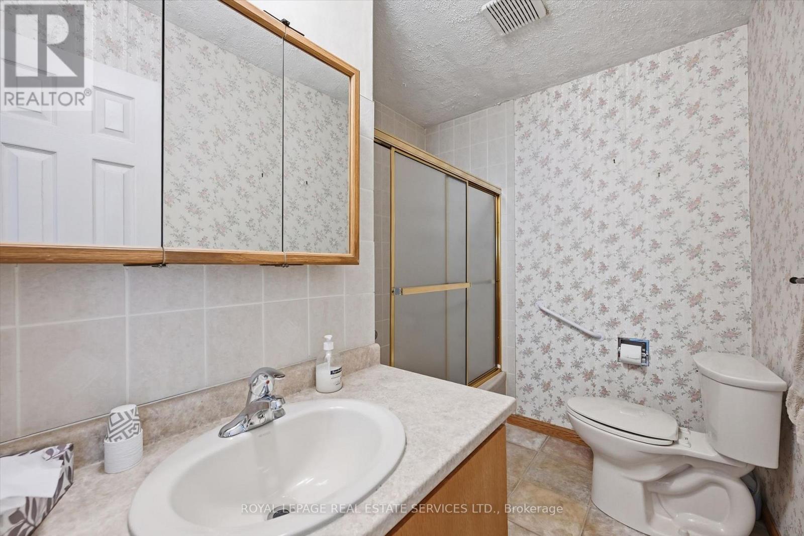 484 GRAND BOULEVARD - Image 27
