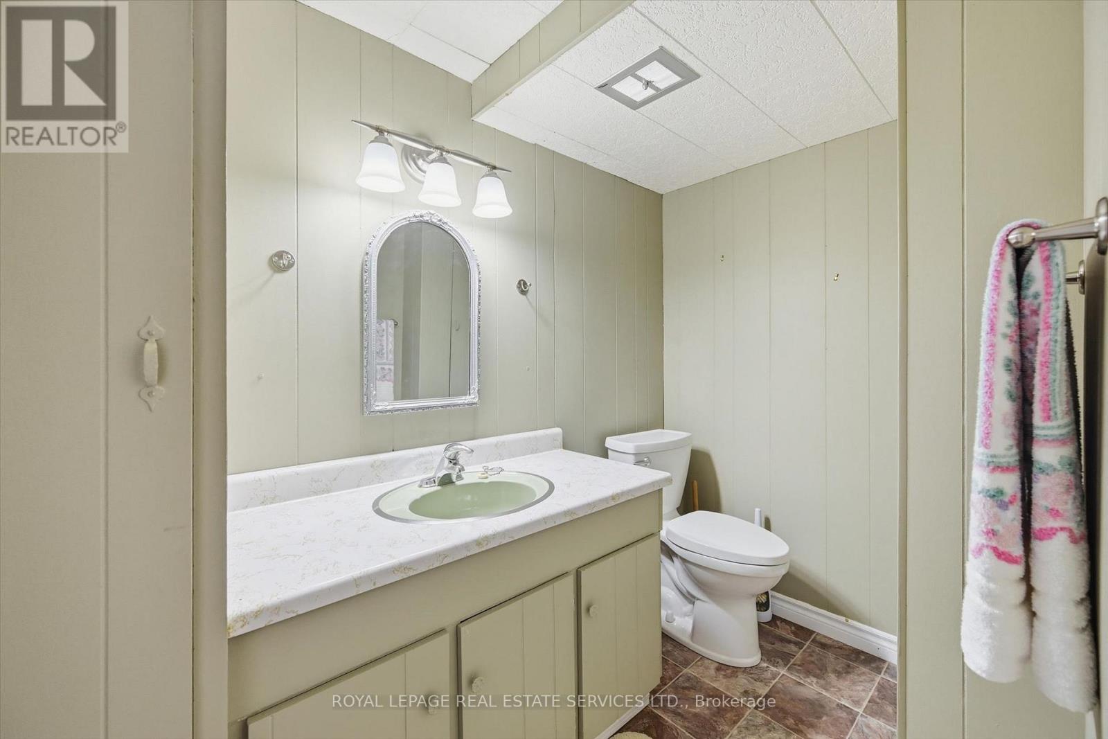 484 GRAND BOULEVARD - Image 34