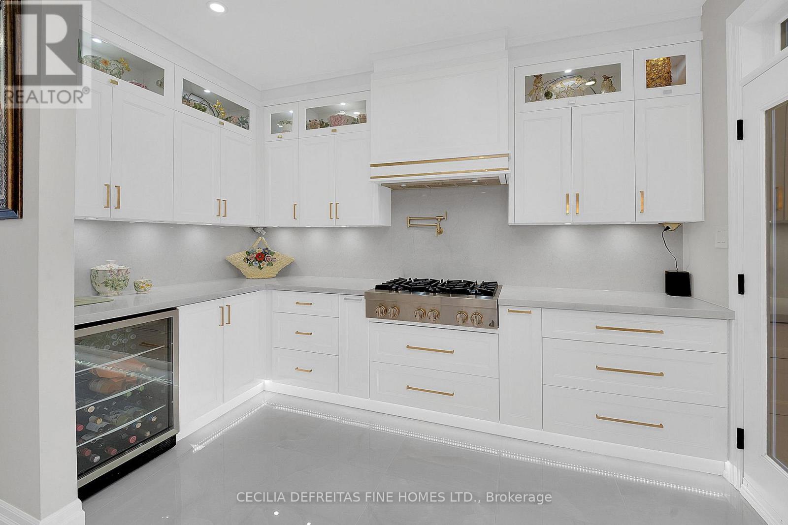 109 ALEX CAMPBELL CRESCENT - 13