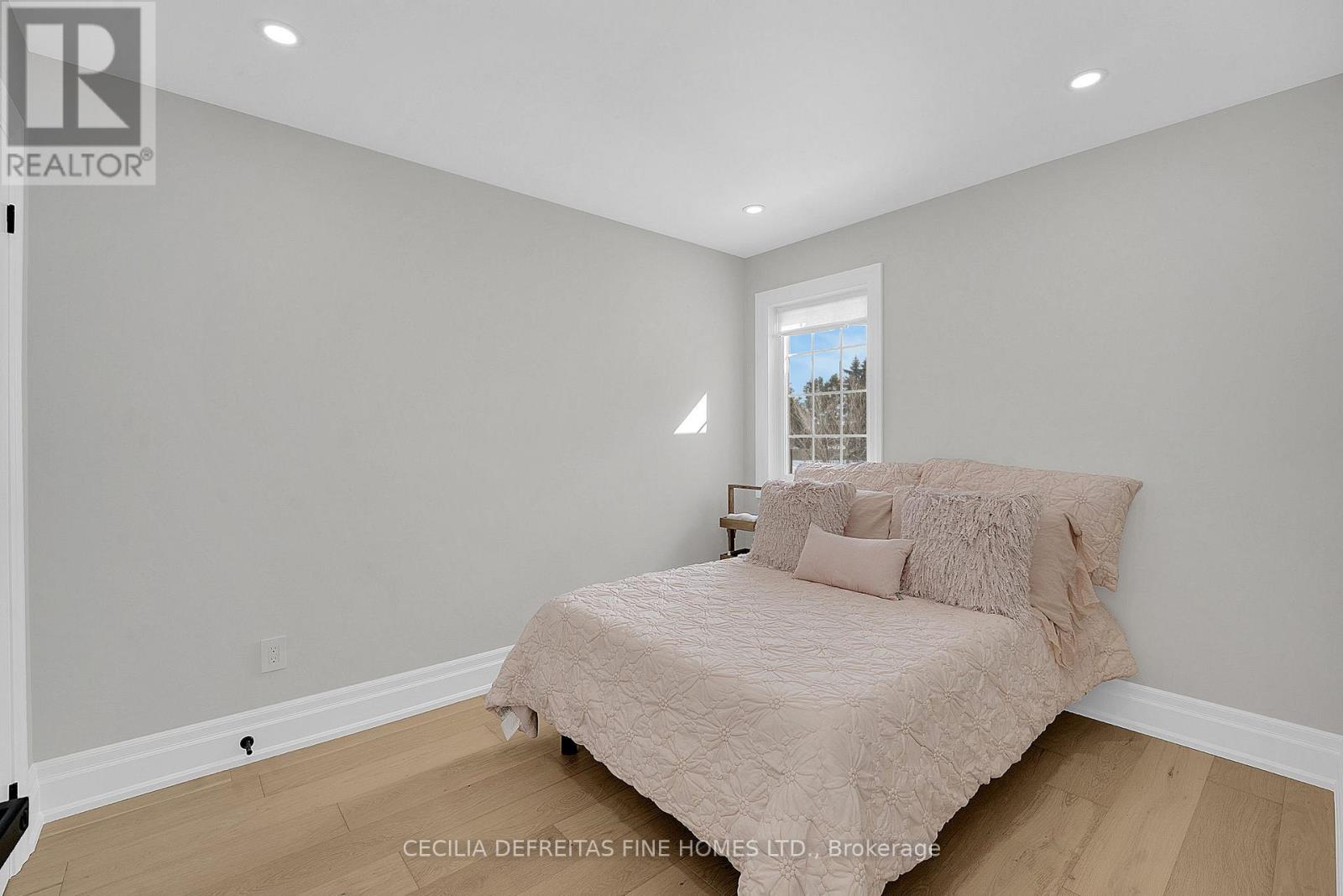 109 ALEX CAMPBELL CRESCENT - 28