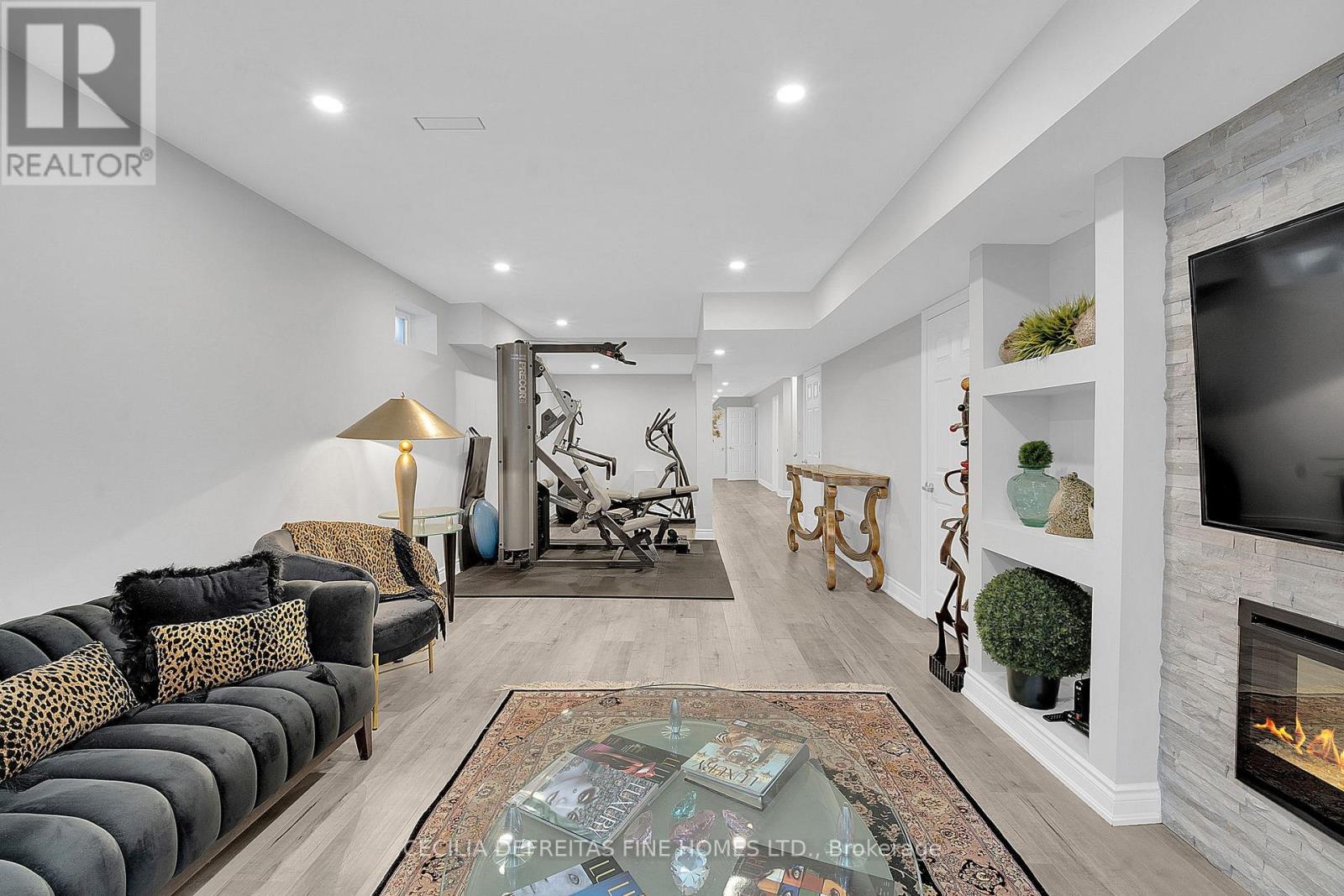 109 ALEX CAMPBELL CRESCENT - 38