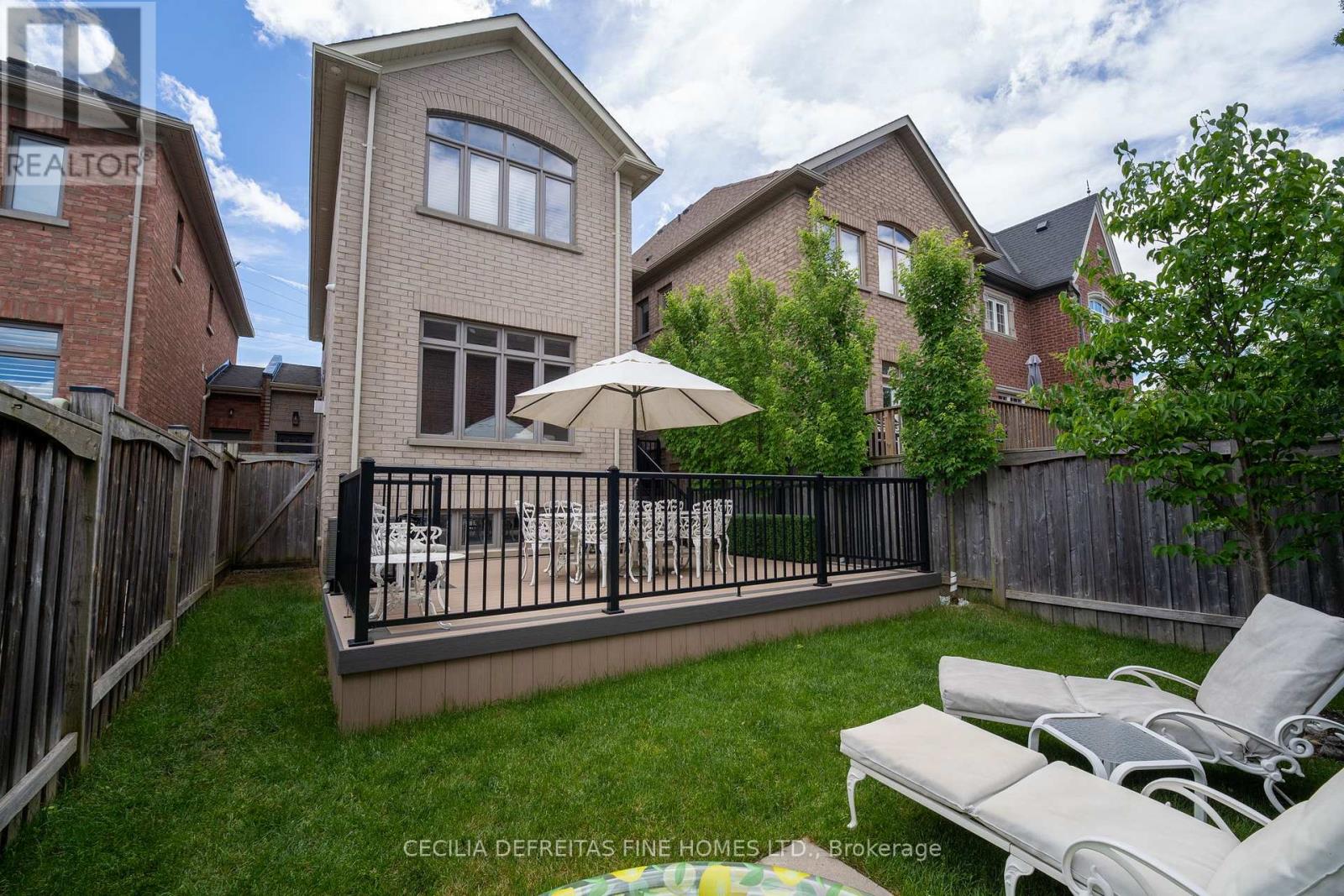 109 ALEX CAMPBELL CRESCENT - 46