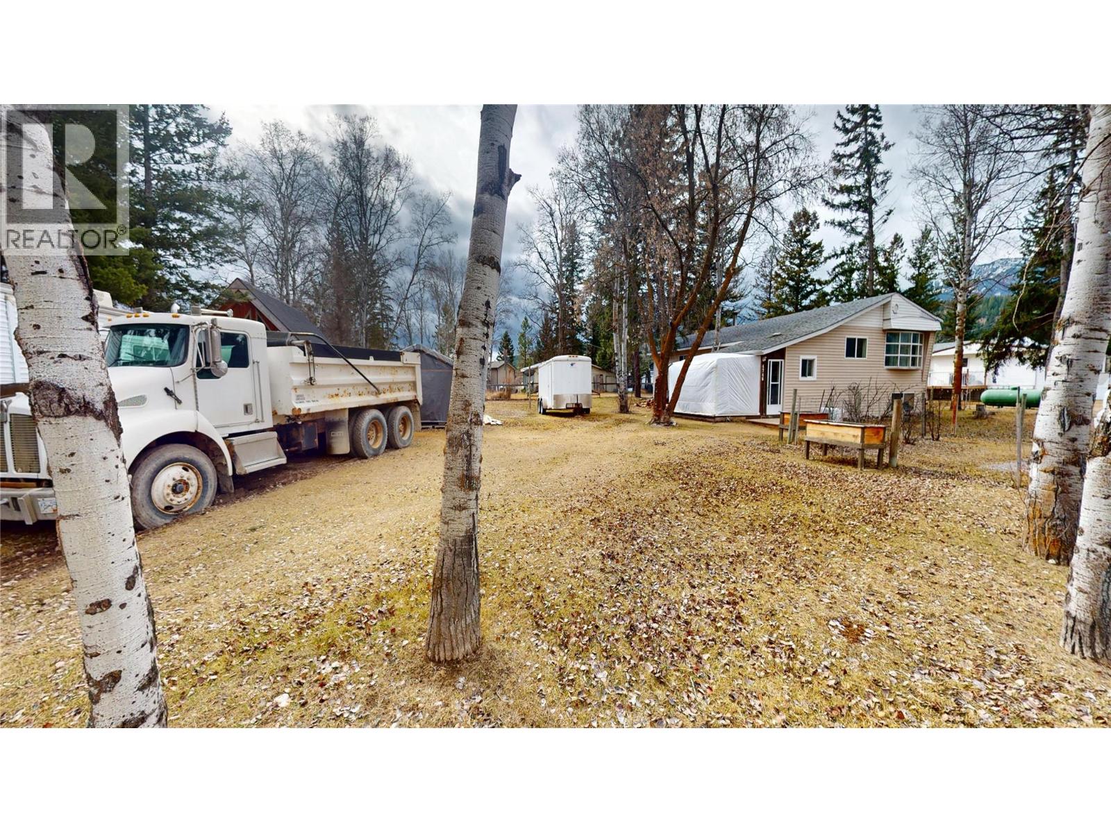 4746 Burns Avenue - 25