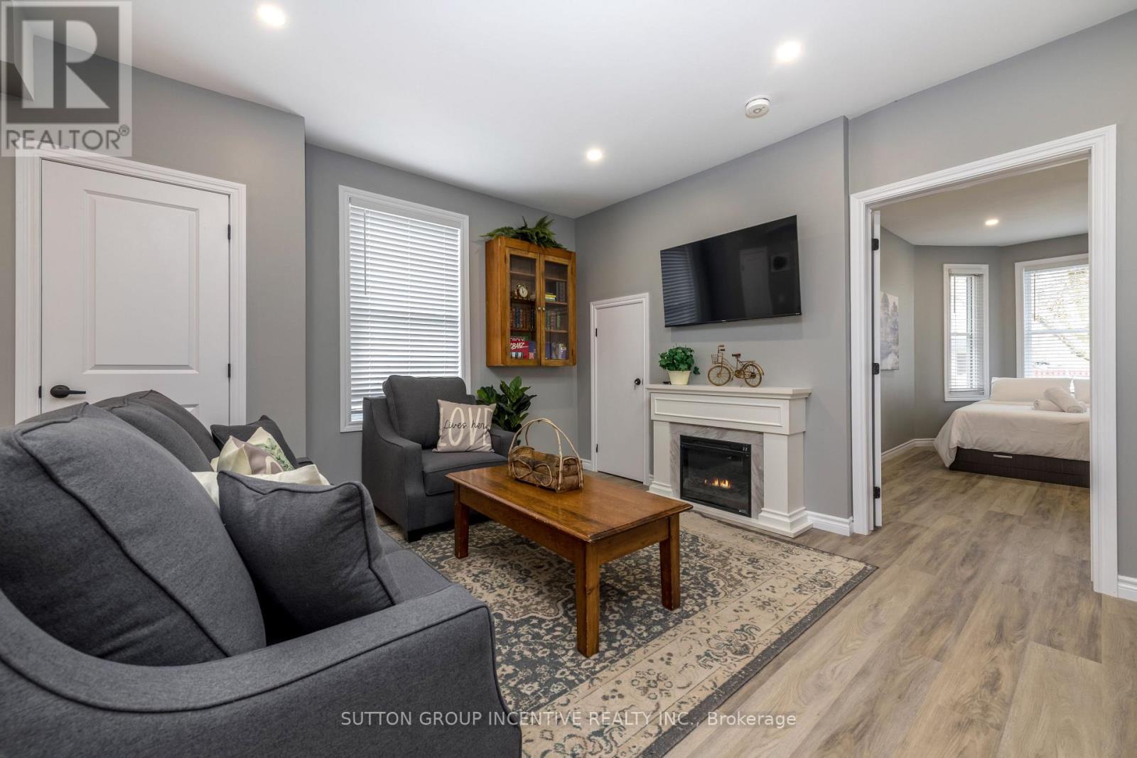48 ALFRED STREET - 15