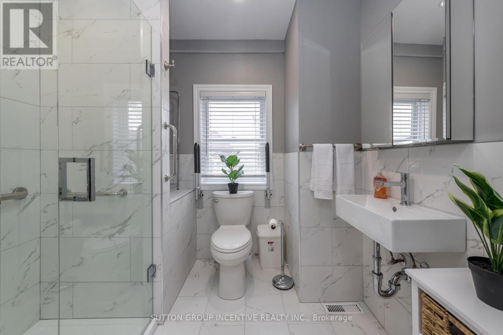 48 ALFRED STREET - 29