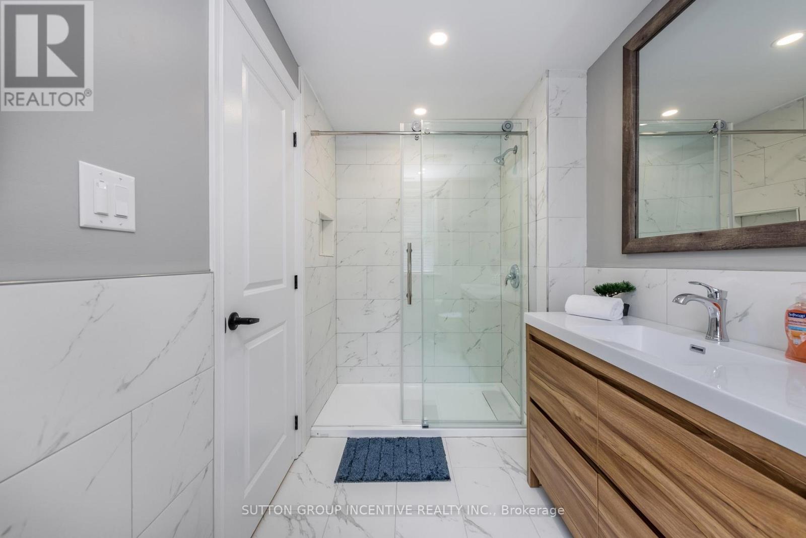 48 ALFRED STREET - 42