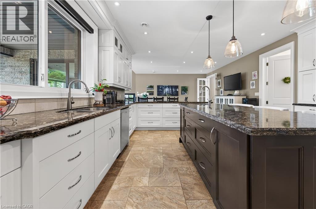 4580 CHERRY Avenue - 14