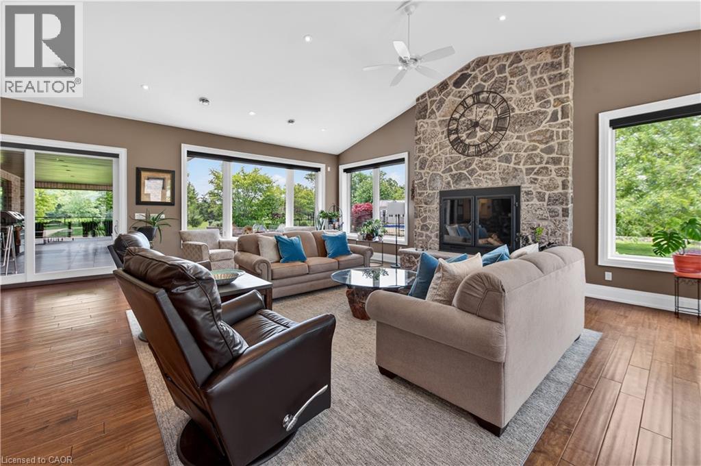 4580 CHERRY Avenue - 16