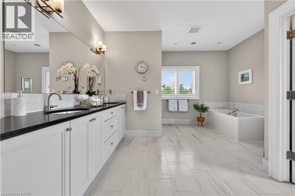 4580 CHERRY Avenue - 24