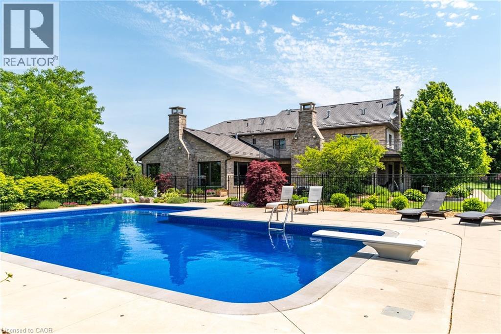 4580 CHERRY Avenue - 9
