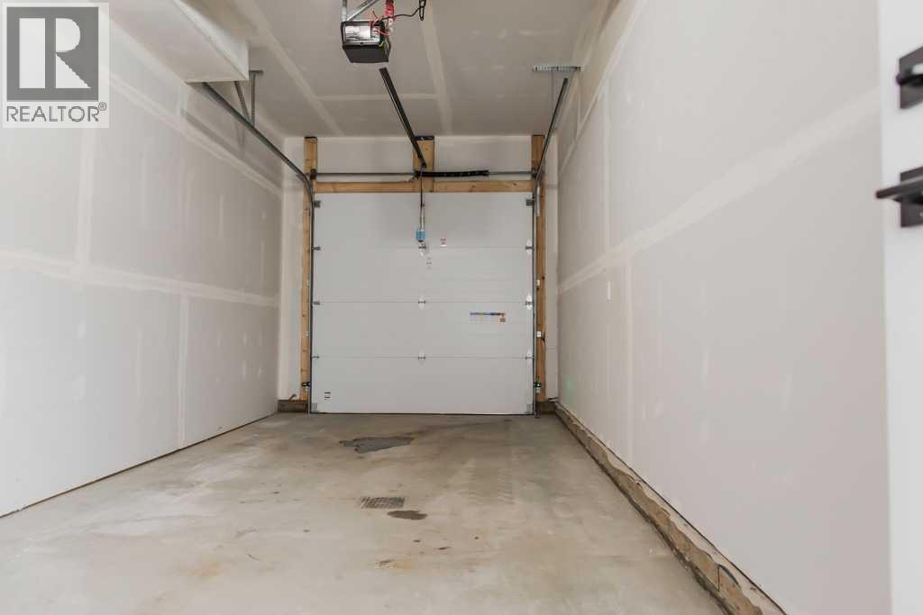 9541 114 Avenue - 48