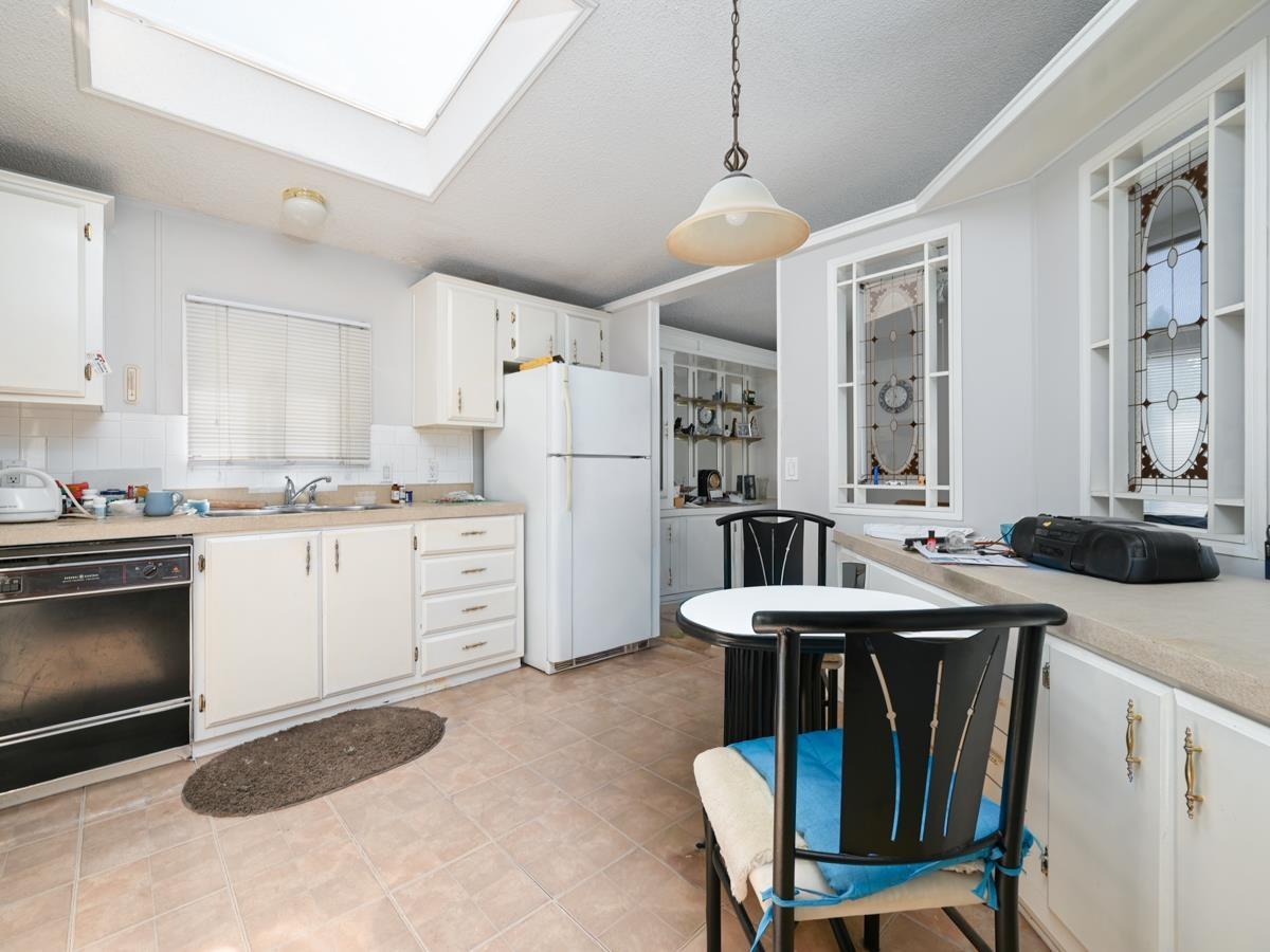 2 Bed, 2 Bath House for Sale in Surrey – 9 8670 156 STREET, Surrey – MLS# R3135892 - Image 9