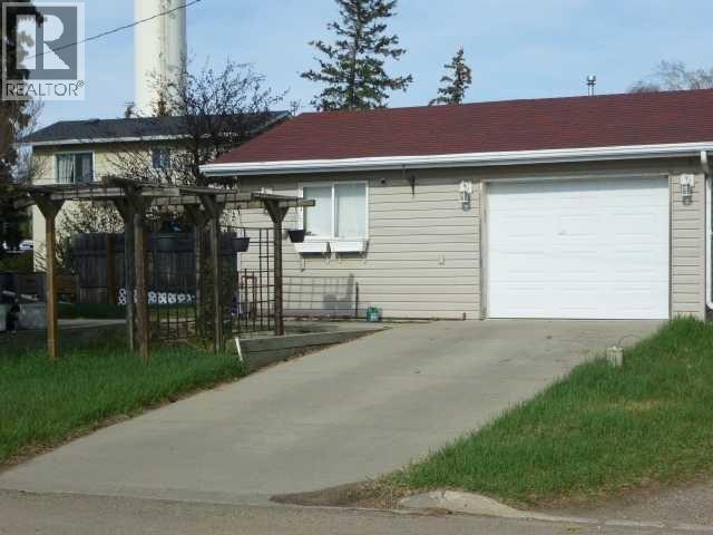 2301 20 Avenue N - 1
