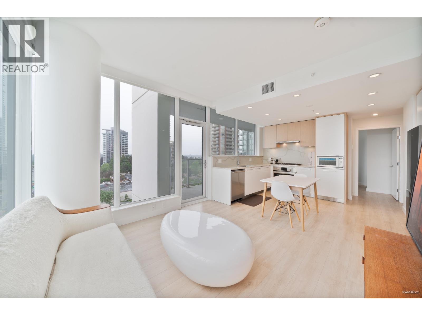 510 567 CLARKE ROAD, Coquitlam