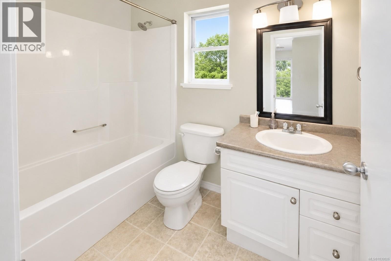 645 Shore Pine Cres - 16