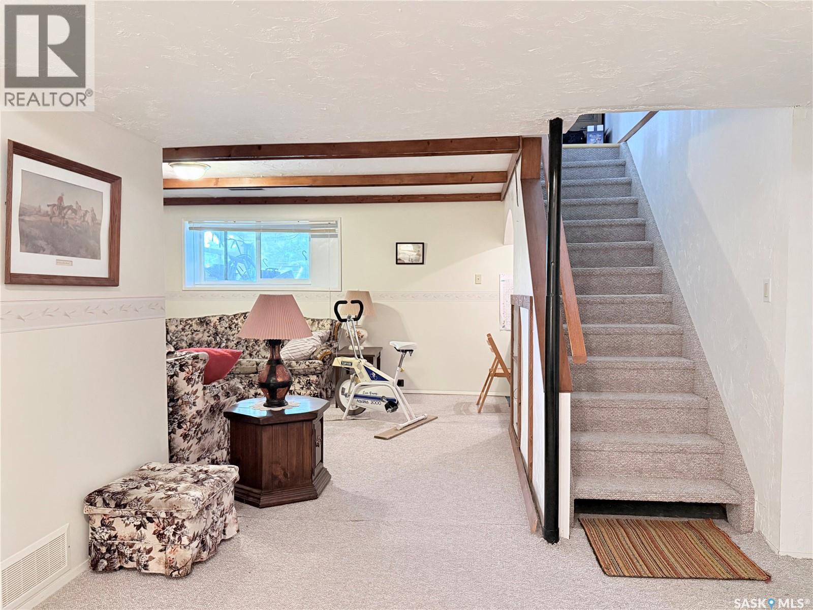 51 Tufts CRESCENT — photo 33