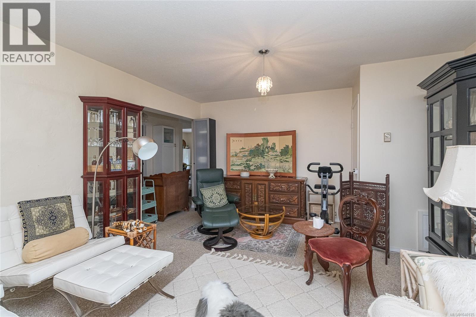 1280 Carlton Dr, Cobble Hill