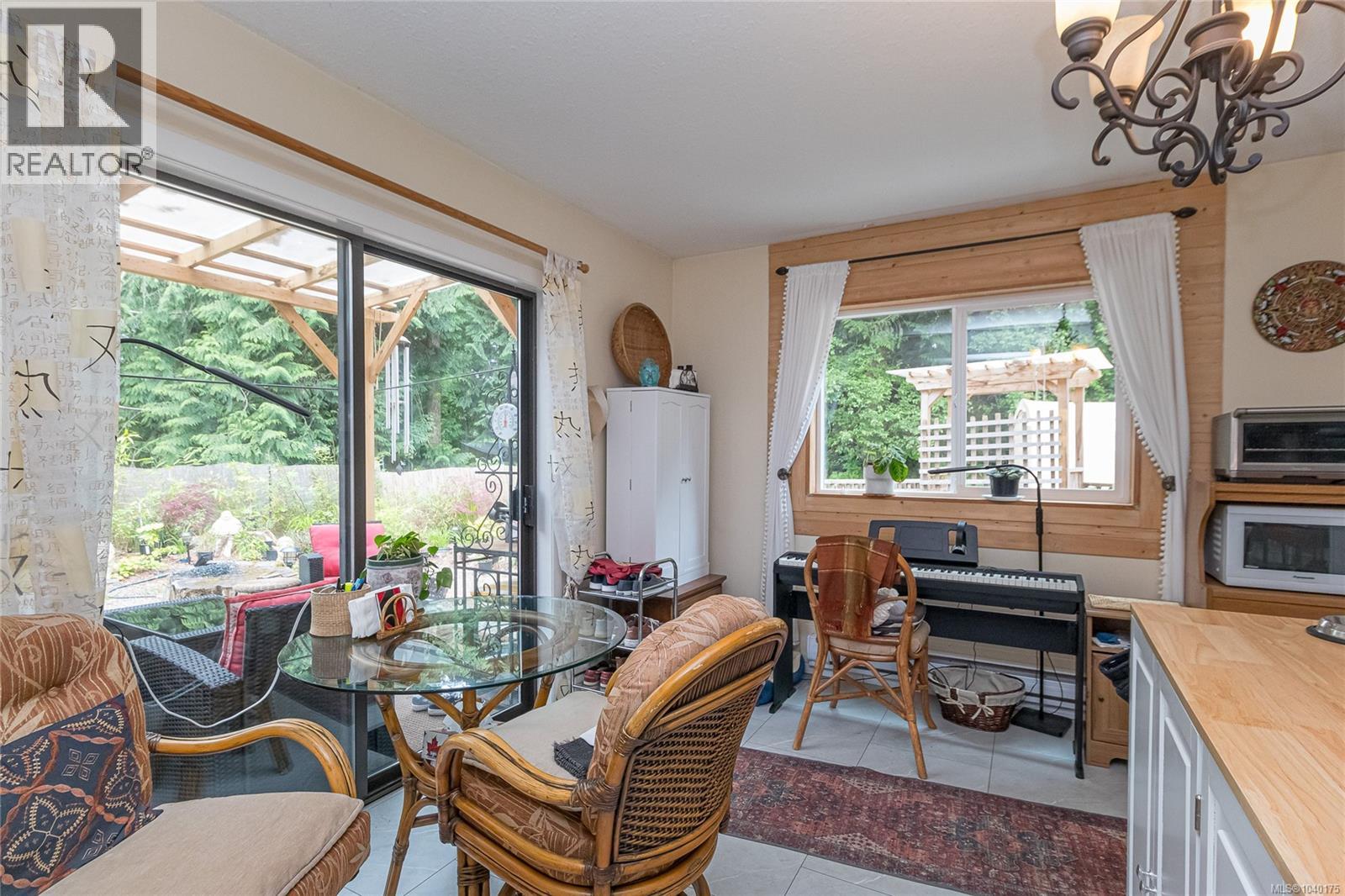 1280 Carlton Dr, Cobble Hill