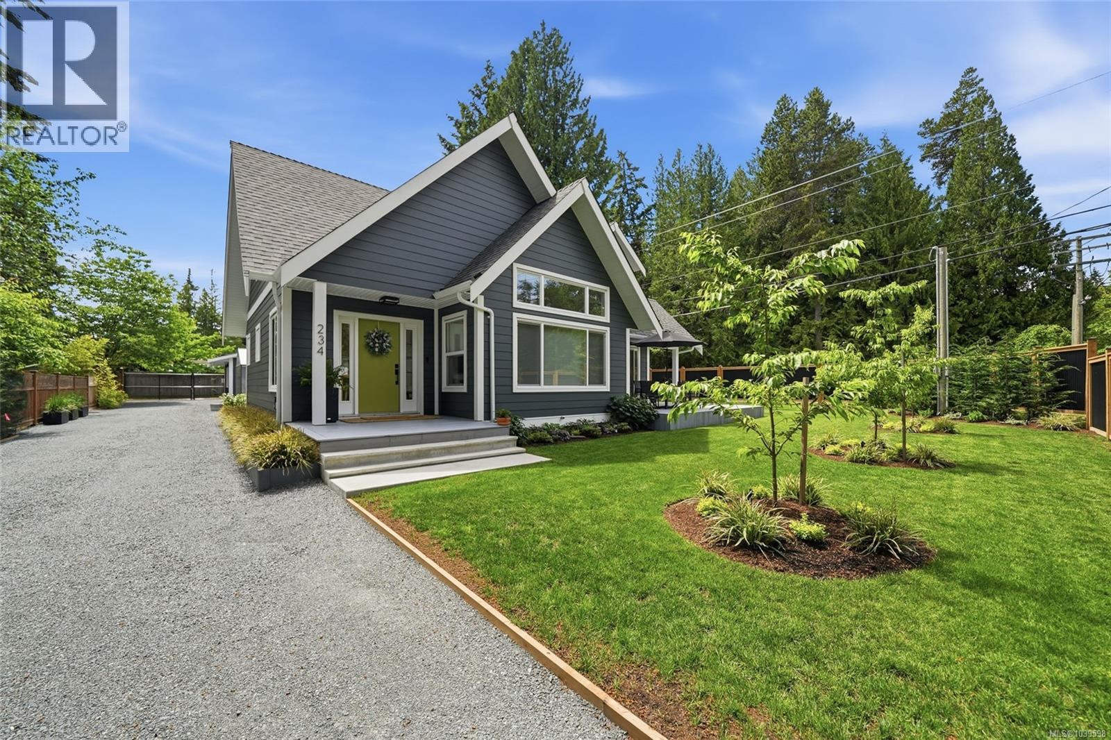 234 Fern Rd W - 3