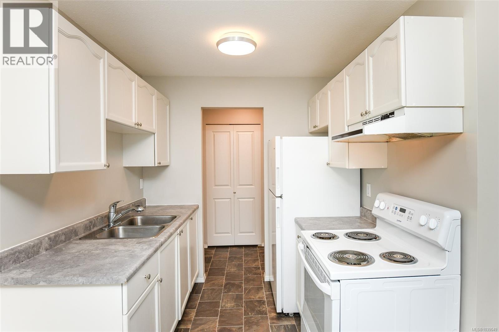 409 1045 Cumberland Rd, Courtenay