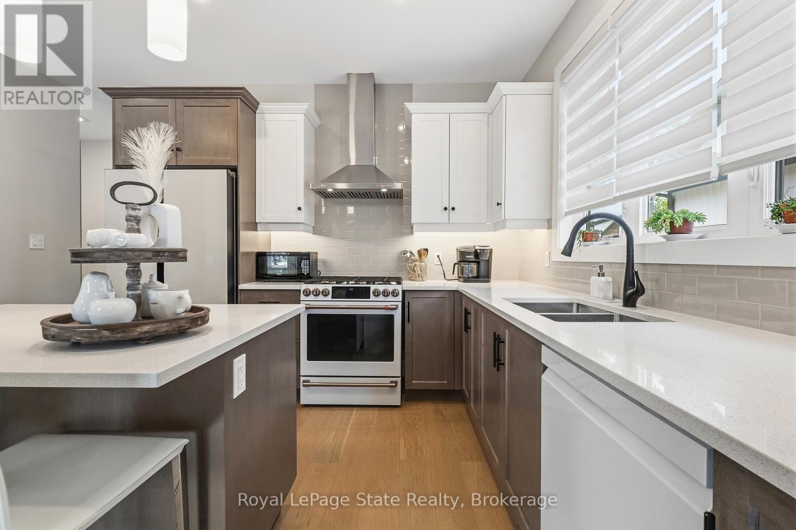 2815 RED MAPLE AVENUE - 10
