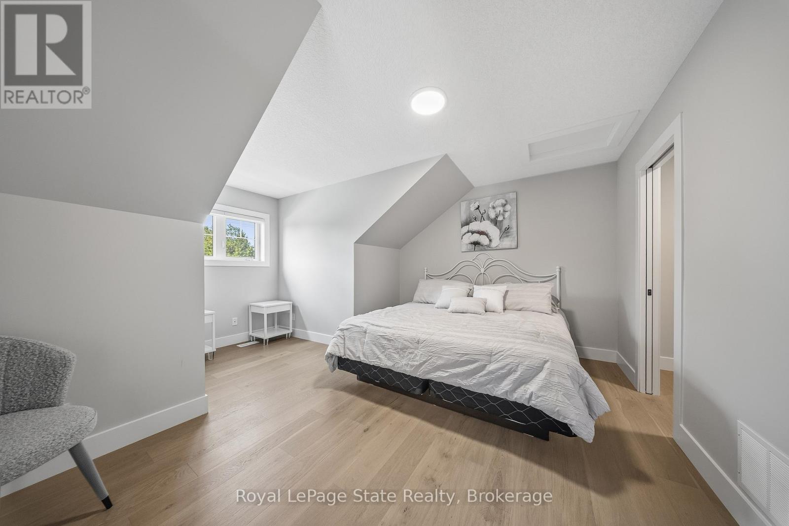 2815 RED MAPLE AVENUE - 28