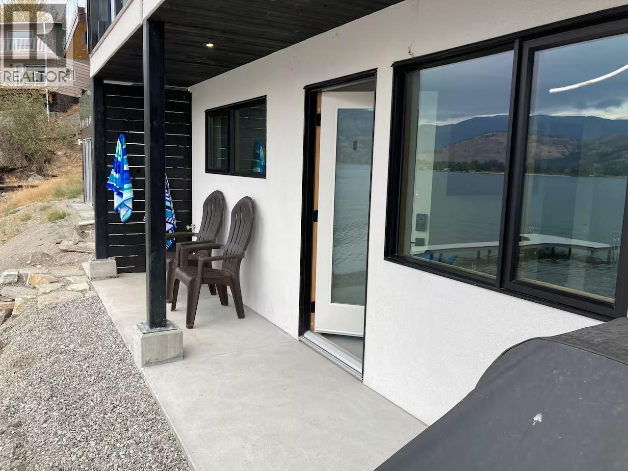 4043 Lakeside Road, Penticton