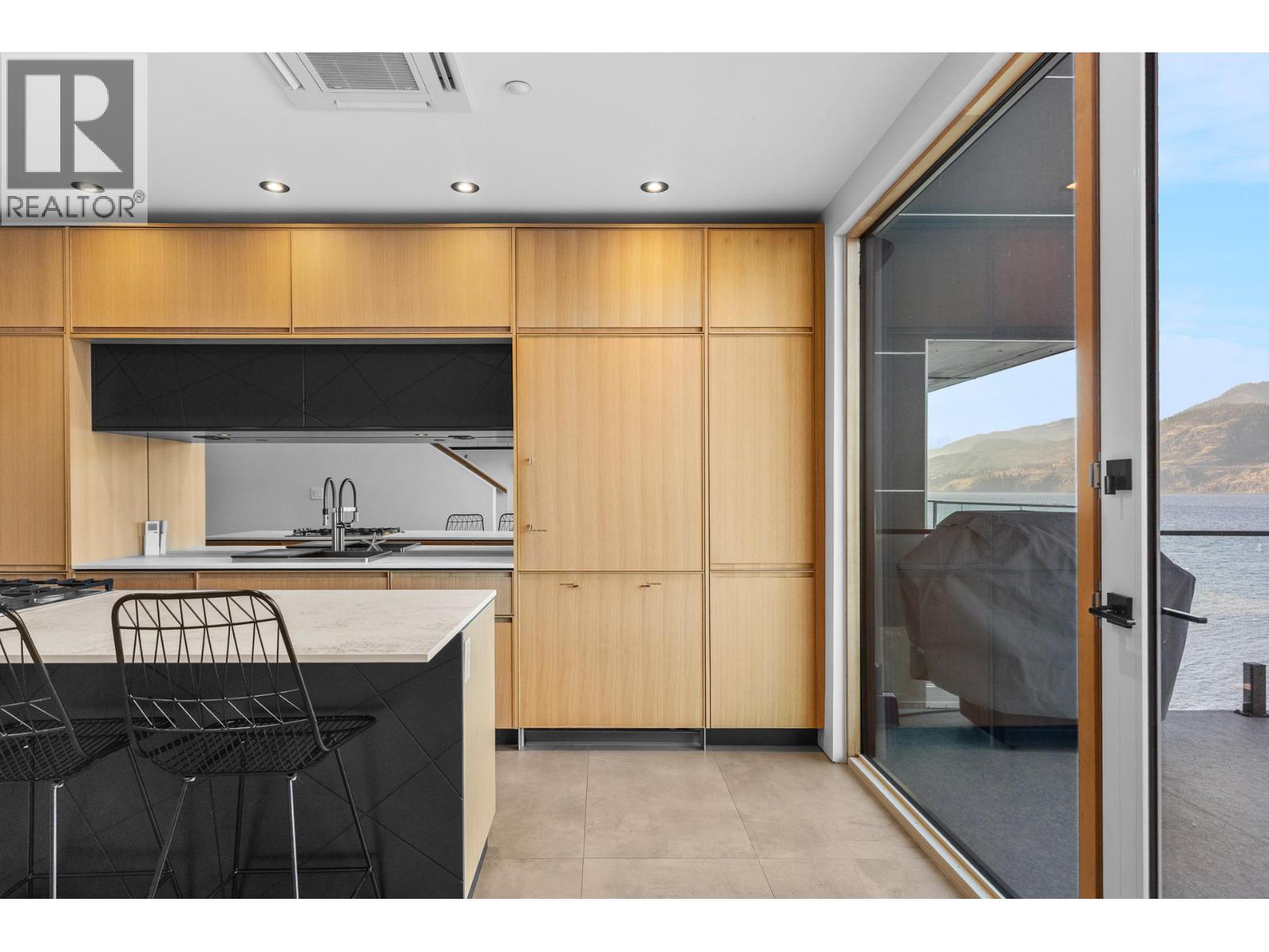 4043 Lakeside Road, Penticton