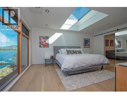 4043 Lakeside Road, Penticton, BC V2A8W3 Photo 33