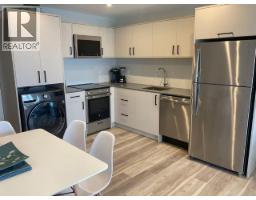 4043 Lakeside Road, Penticton, BC V2A8W3 Photo 43