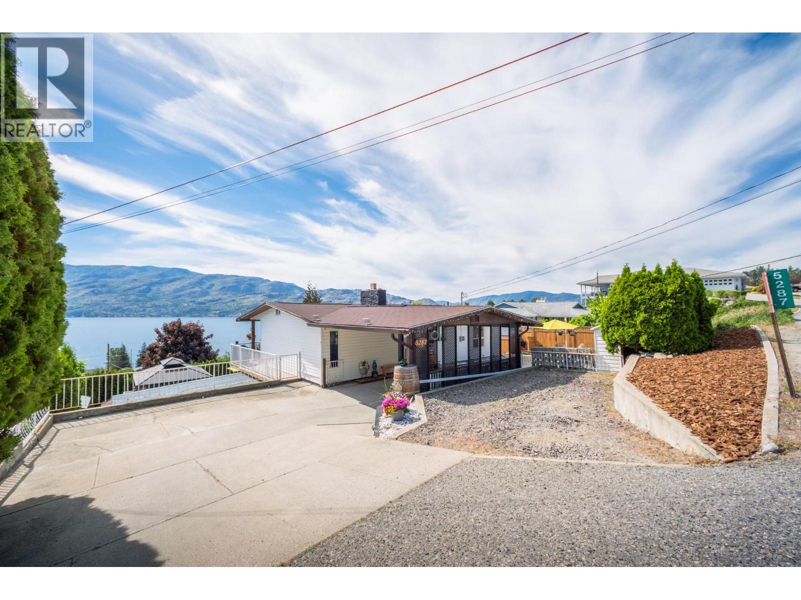 5287 Greata Road, Peachland