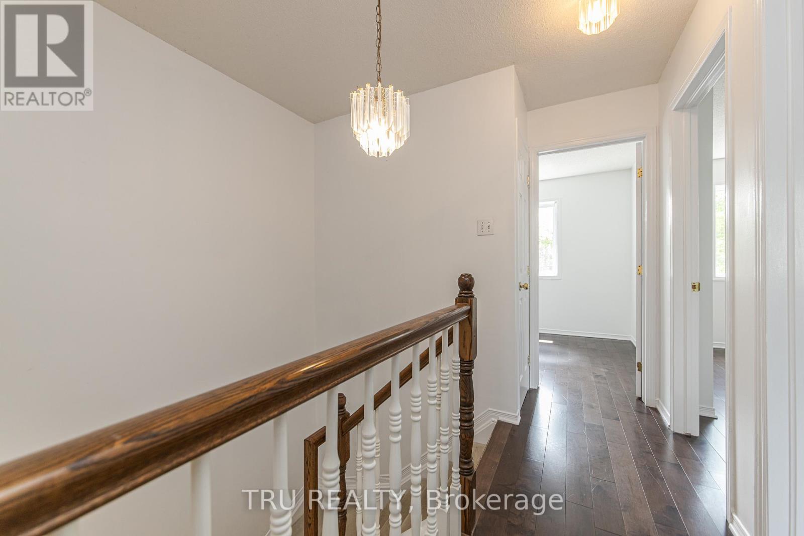 3 Bed, 2 Bath House for Sale in Ottawa – 135 MARGRAVE AVENUE, Ottawa – MLS# X13447734 - Image 24