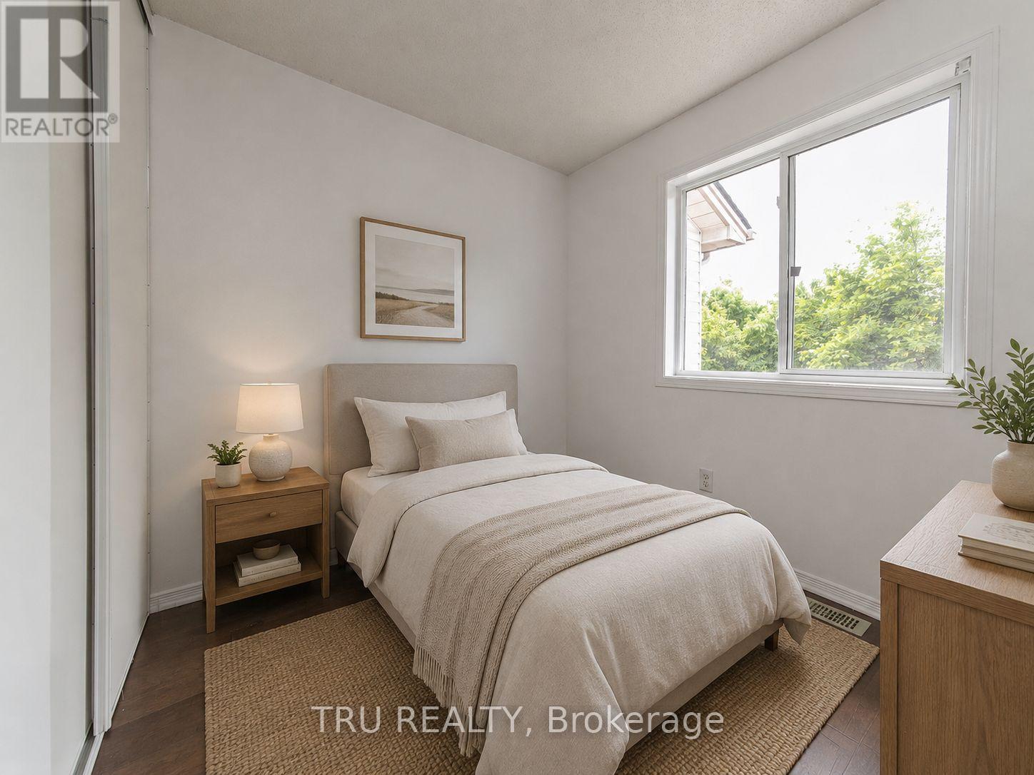 3 Bed, 2 Bath House for Sale in Ottawa – 135 MARGRAVE AVENUE, Ottawa – MLS# X13447734 - Image 31