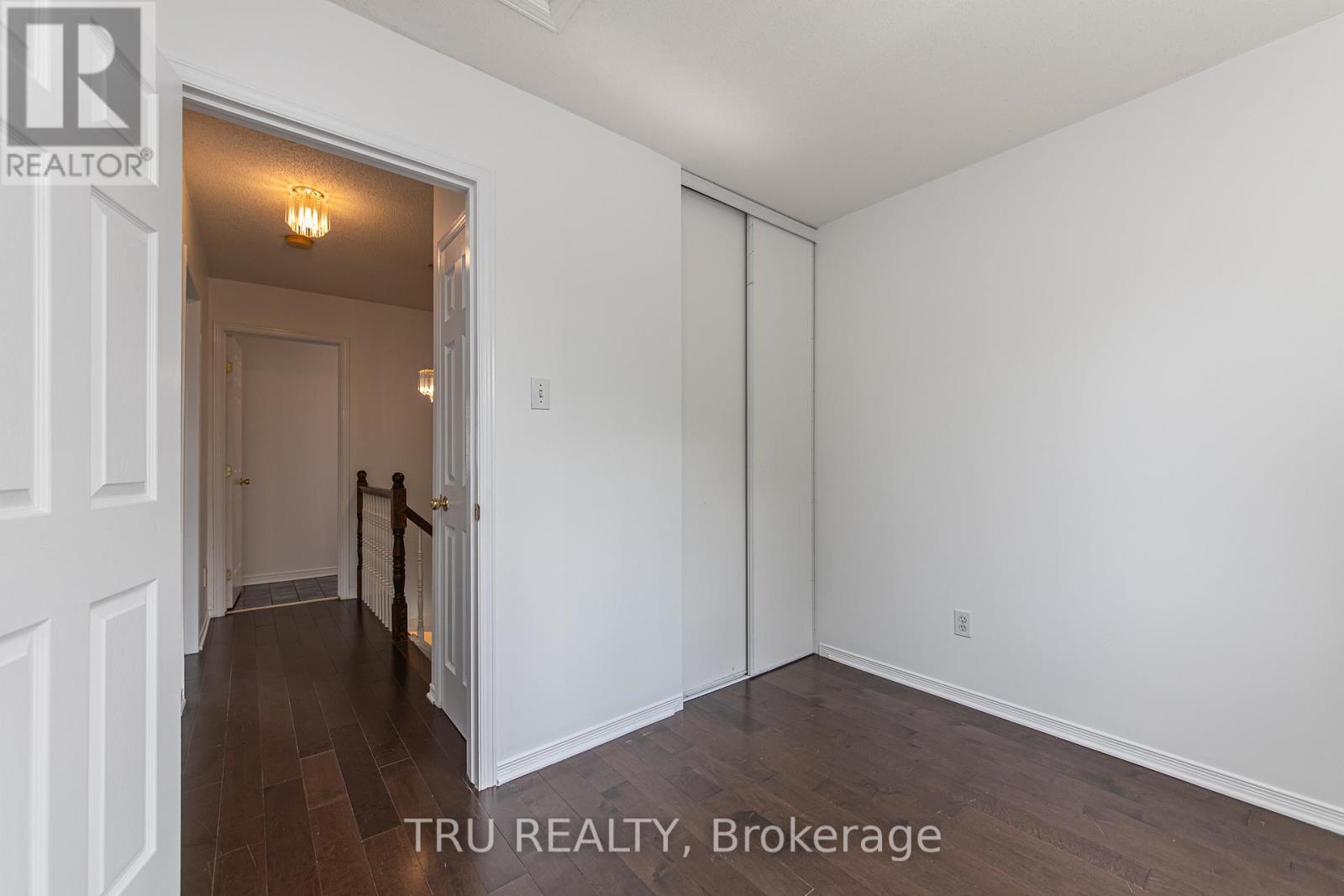 3 Bed, 2 Bath House for Sale in Ottawa – 135 MARGRAVE AVENUE, Ottawa – MLS# X13447734 - Image 33