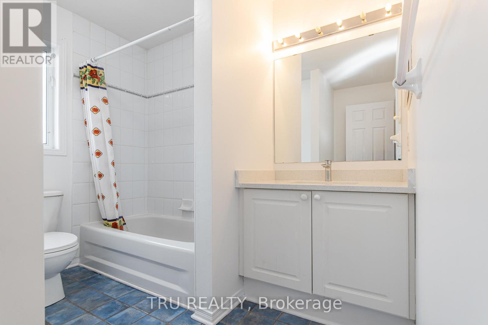 3 Bed, 2 Bath House for Sale in Ottawa – 135 MARGRAVE AVENUE, Ottawa – MLS# X13447734 - Image 34