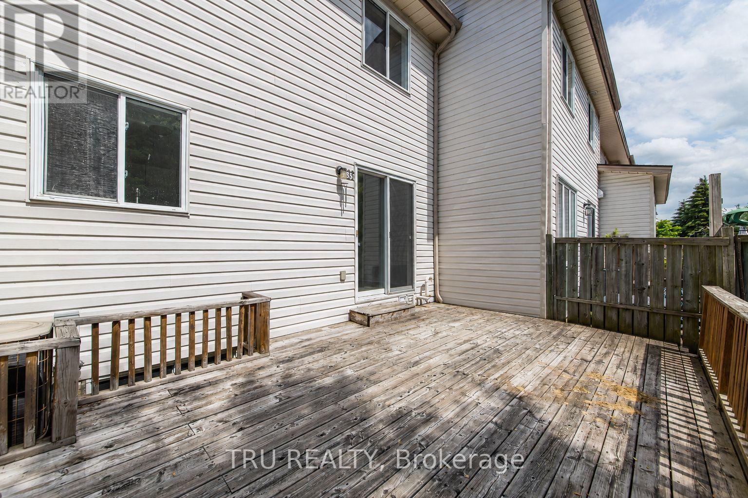 3 Bed, 2 Bath House for Sale in Ottawa – 135 MARGRAVE AVENUE, Ottawa – MLS# X13447734 - Image 46