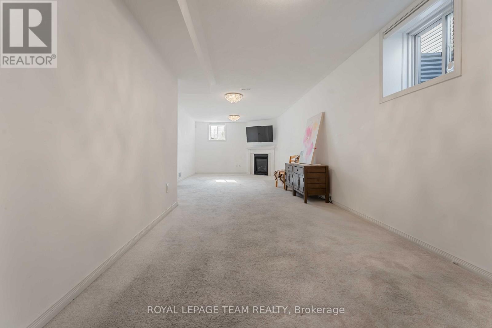 359 MELODIE STREET - 39