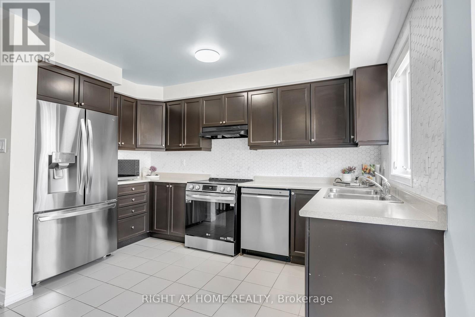 #54 6020 DERRY ROAD - 12